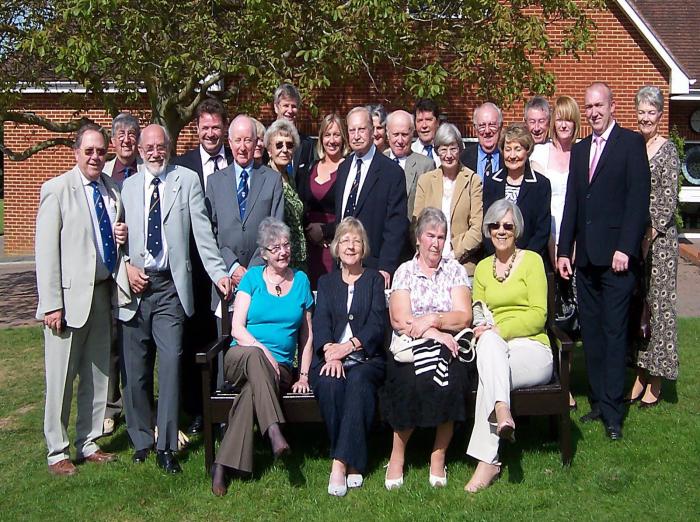 Members and their ladies at Sittinbourne Golf Club Sunday 10th May 2009
